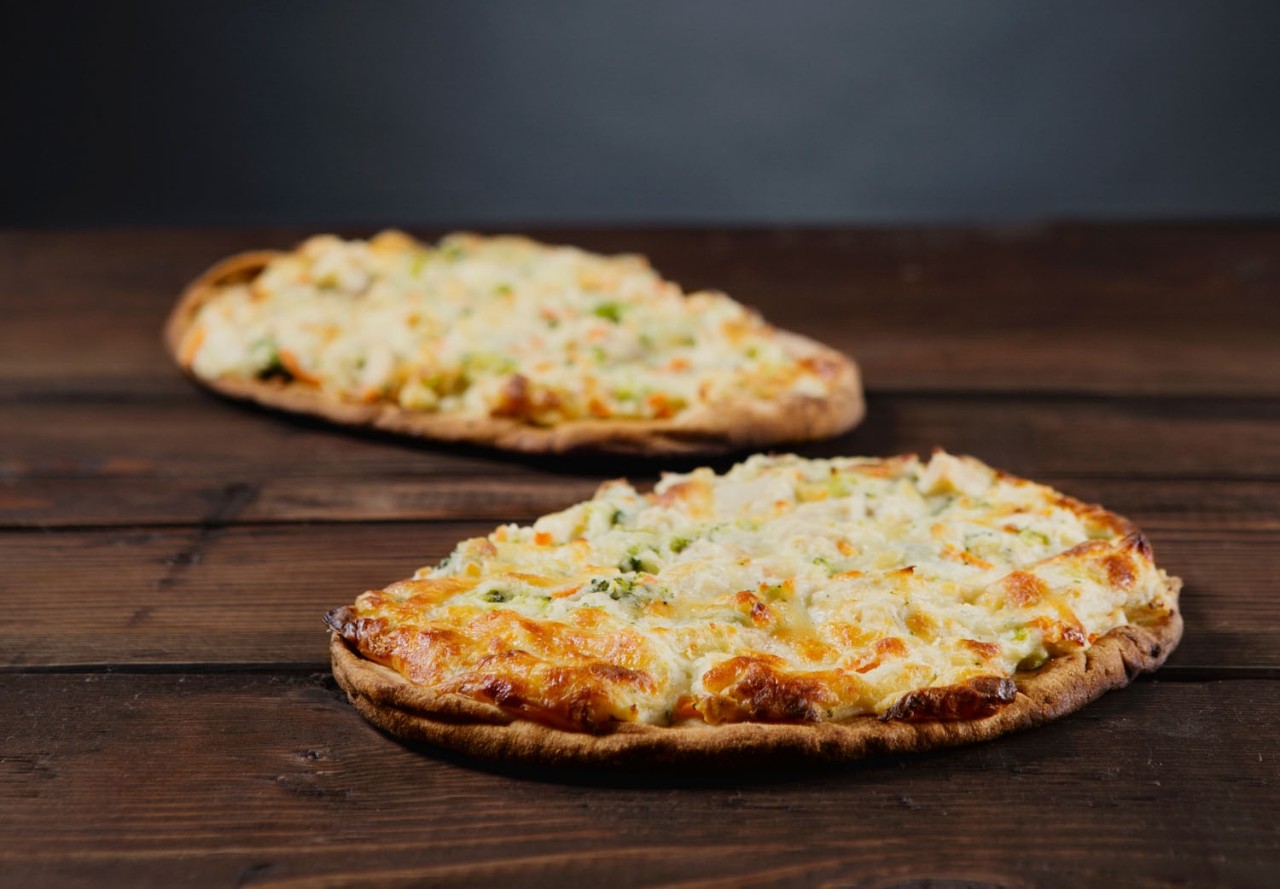  Chicken & Broccoli Gratin on Naan Bread