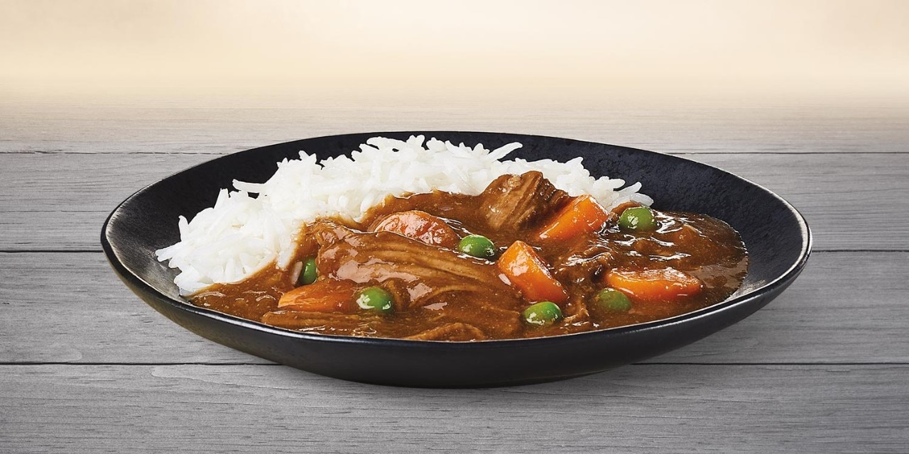Instant Rice with Braised Beef & Vegetables in Brown Sauce