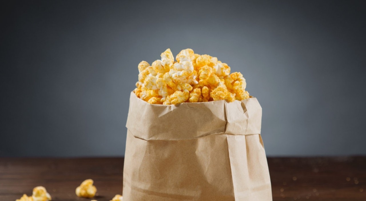 Popcorn Seasoned with St-Hubert BBQ Sauce