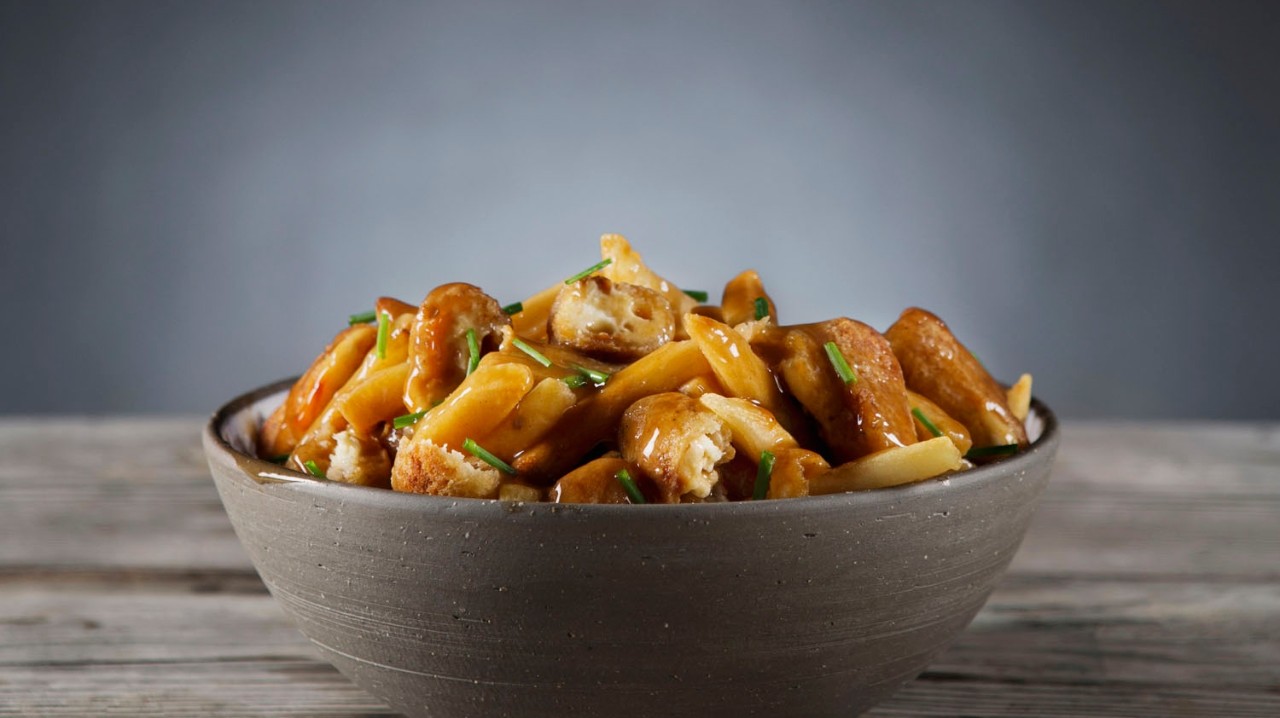 Poutine with Cheese Sticks and Poutine Gravy