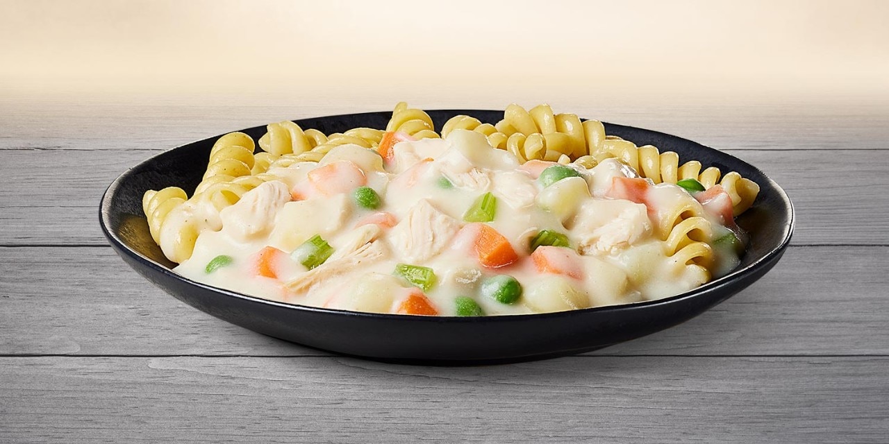 Rotini of Chicken & Vegetables in White Sauce