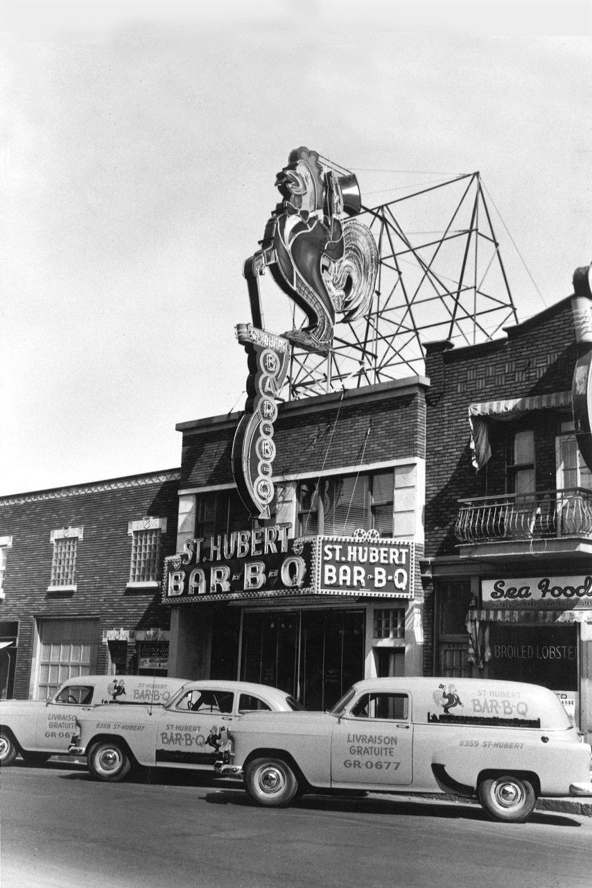 Première rôtisserie St-Hubert en 1951, au 6355 rue Saint-Hubert