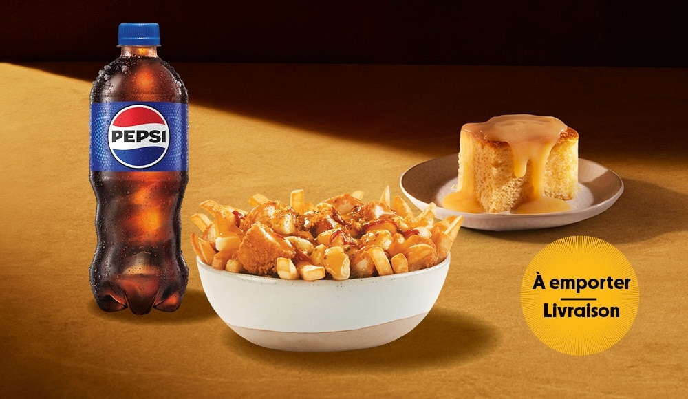Bouteille de Pepsi, poutine et gâteau