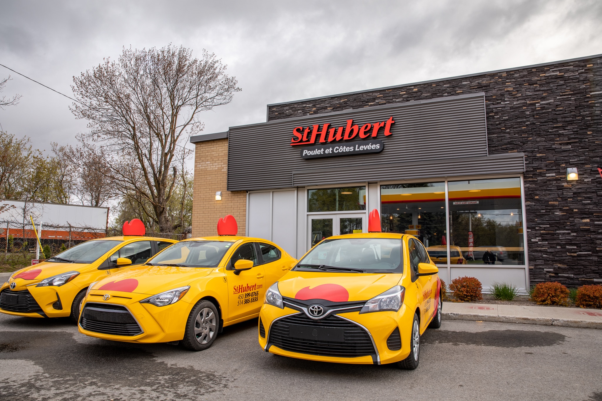 Franchise traditionnelle avec salle à manger St-Hubert